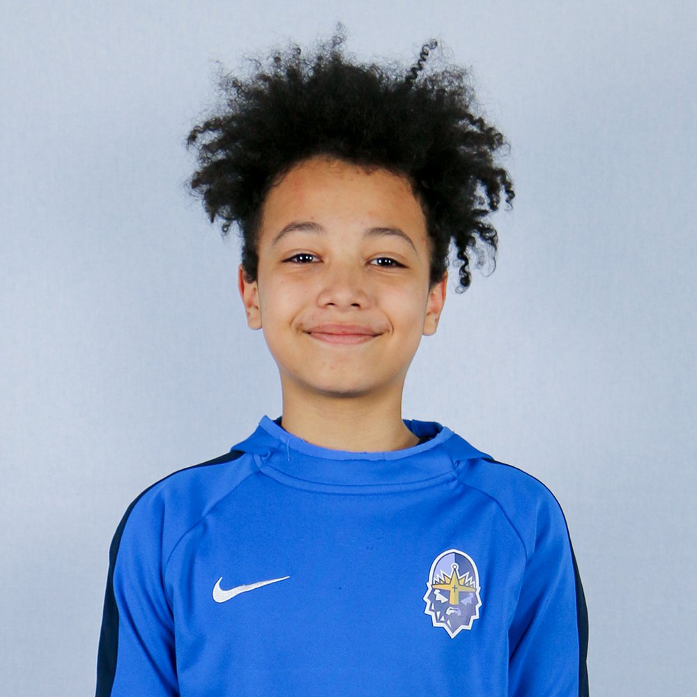 Dominik Mbumaston ##17