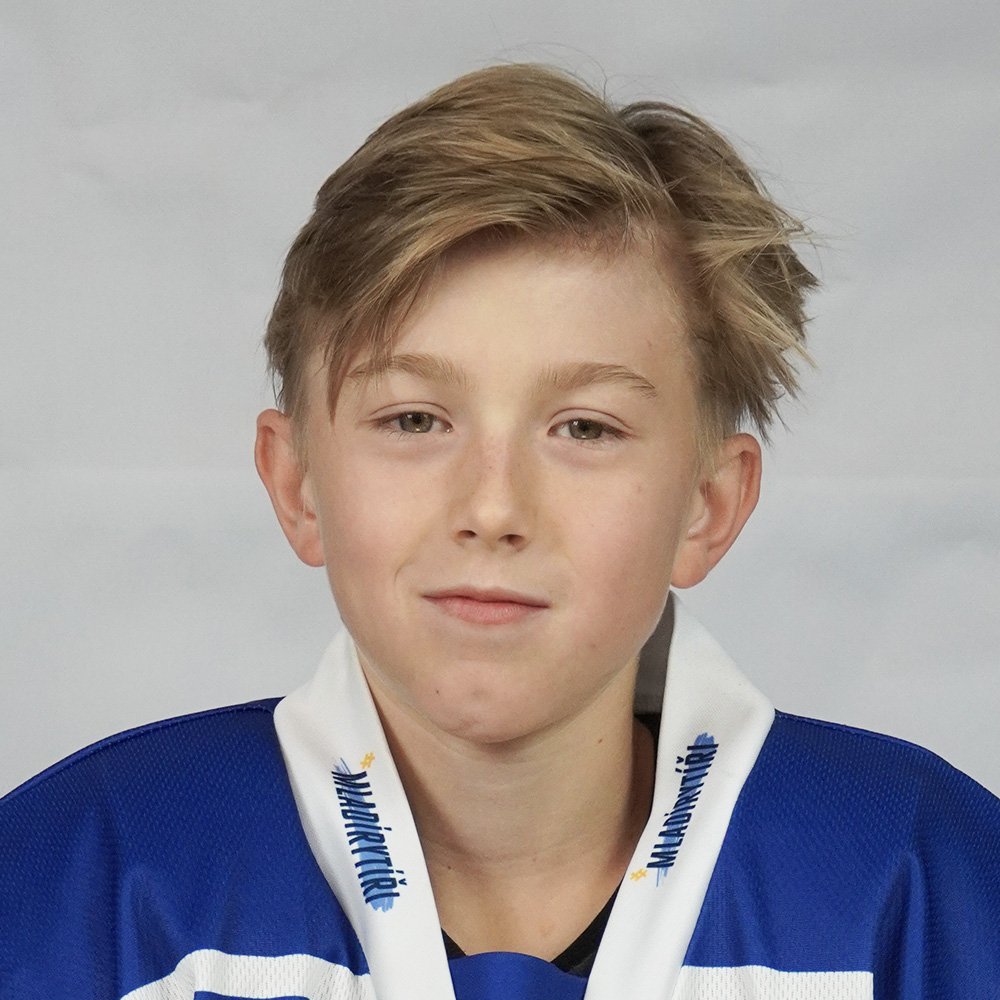 Filip Csabo #